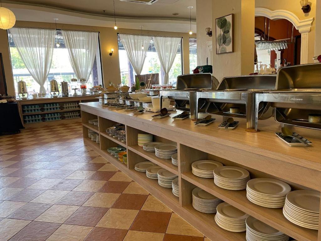 קואלה פרליס Putra Brasmana Hotel מראה חיצוני תמונה