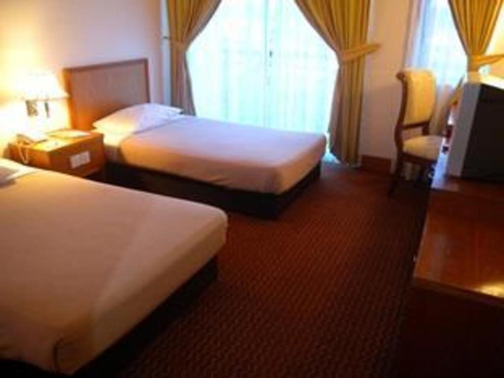 קואלה פרליס Putra Brasmana Hotel מראה חיצוני תמונה