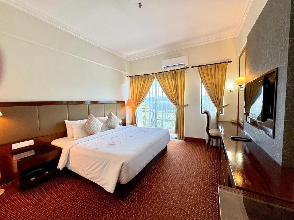 קואלה פרליס Putra Brasmana Hotel מראה חיצוני תמונה