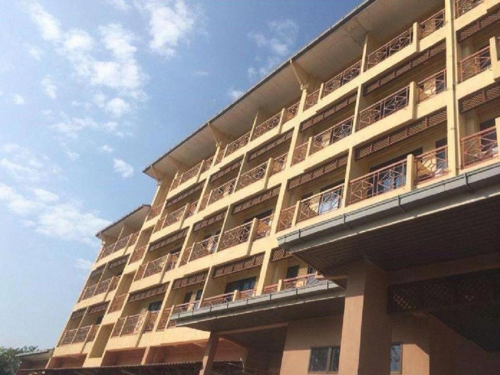 קואלה פרליס Putra Brasmana Hotel מראה חיצוני תמונה